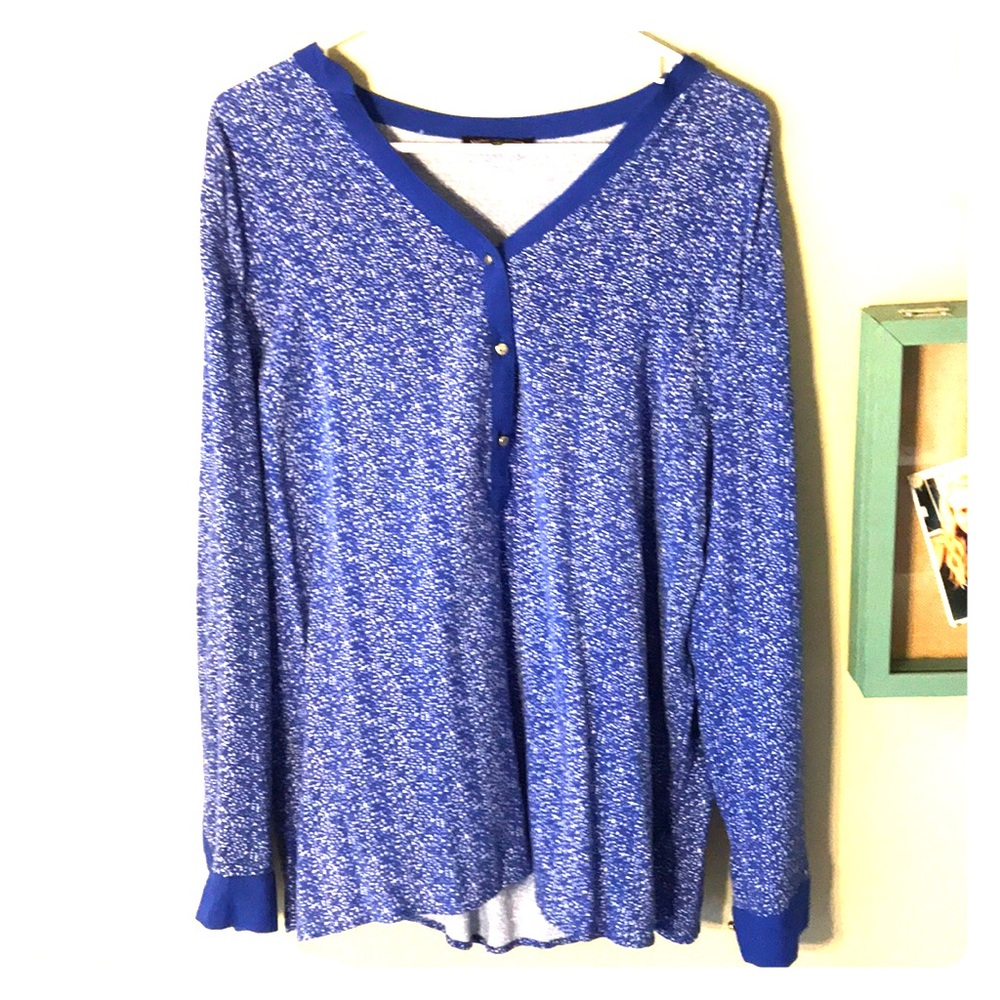 Women’s XL Royal blue dress shirt - long sleeve a14